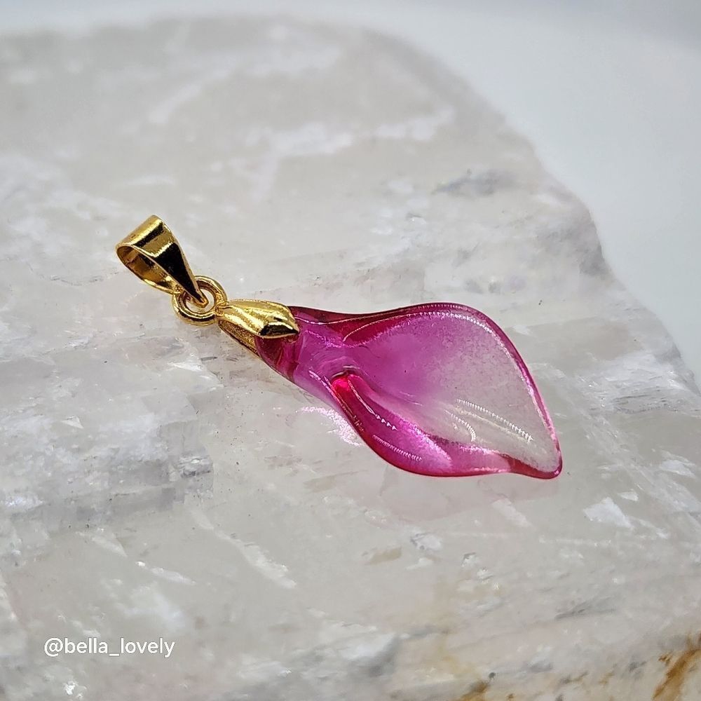 Dainty Carved Pink Ombre Titanium Crystal Morning Glory Calla Lily Gold Bail